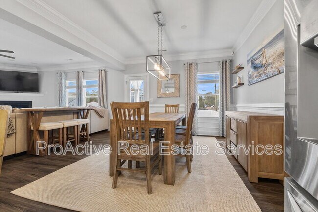 Building Photo - 9575 14th Bay St