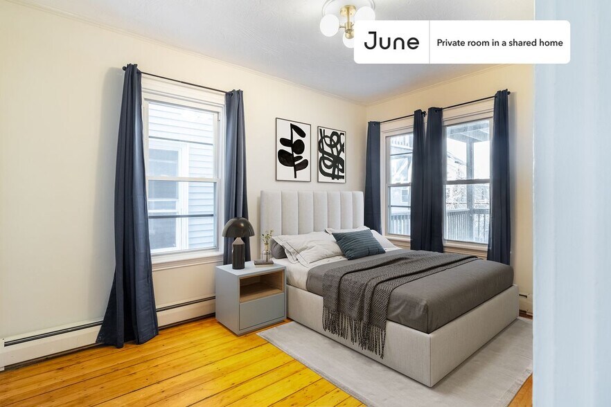 Primary Photo - Room in Shared 4 bed/1 bath home