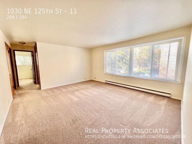 Building Photo - 1030 NE 125th St