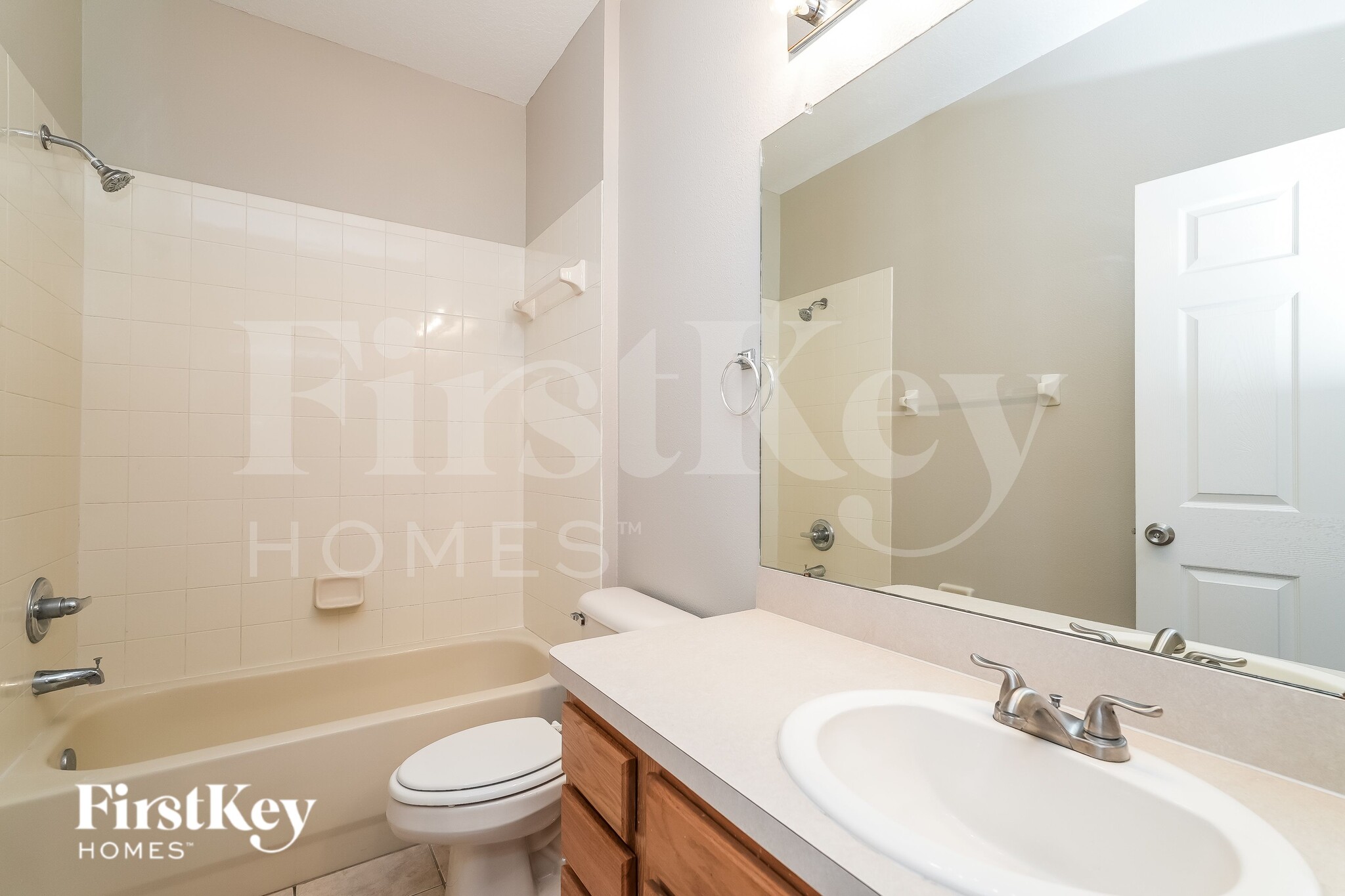 Building Photo - 11737 Summer Springs Dr