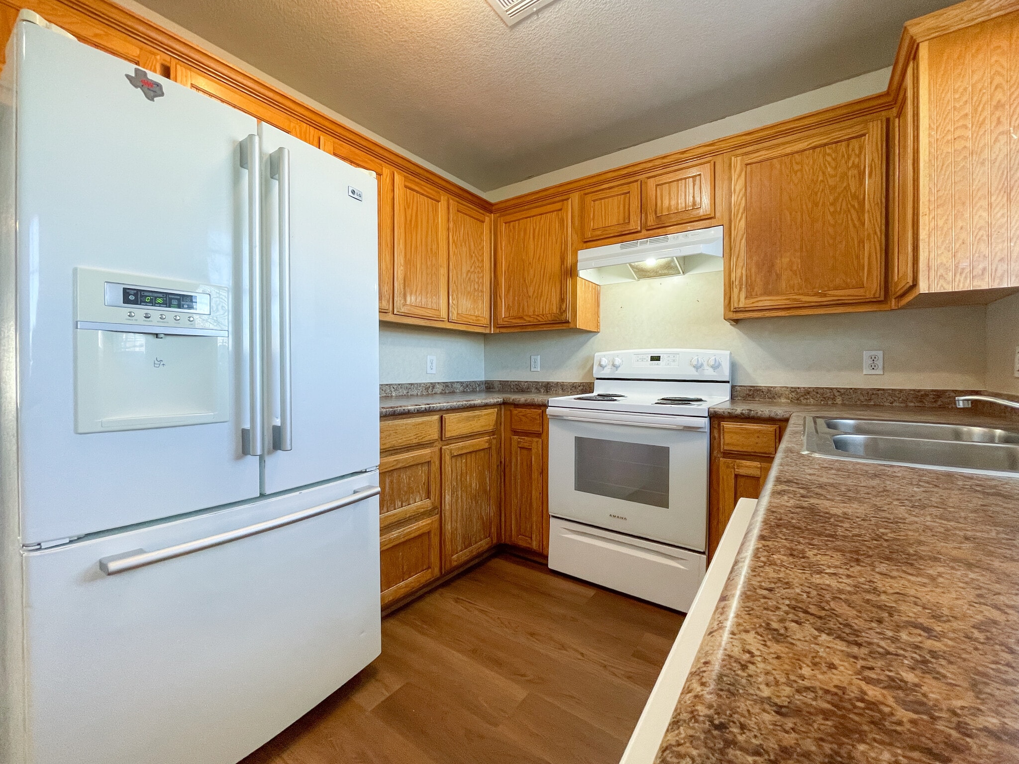 Building Photo - 175 Spring Water Ln