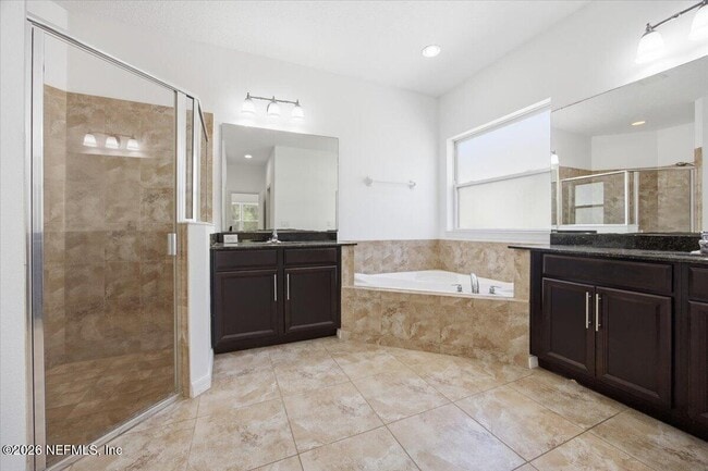 Building Photo - 18 Amherst Pl