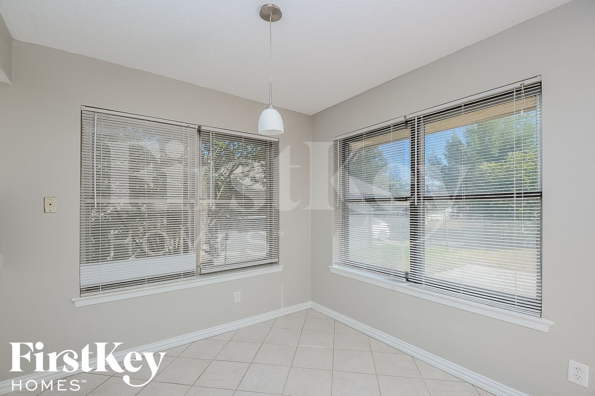 Building Photo - 1626 Glenhill Ln