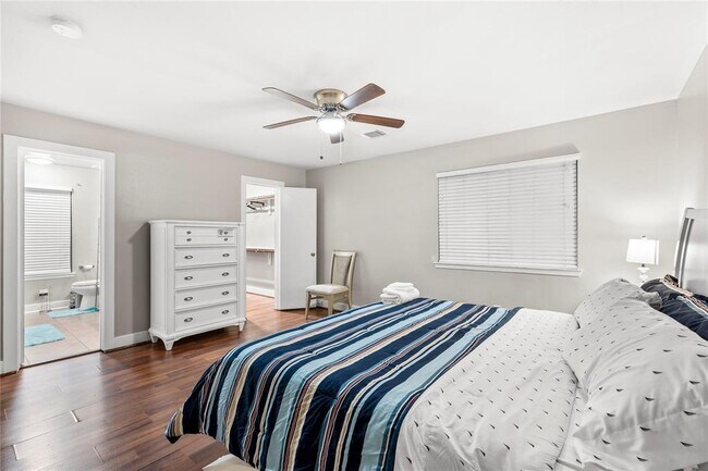 Building Photo - 1011 Grassy View Dr
