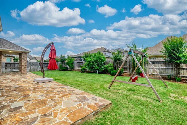Building Photo - 4107 Willow Wind Ct