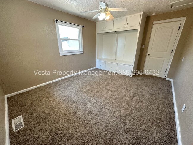 Building Photo - 2071 Jefferson Ave