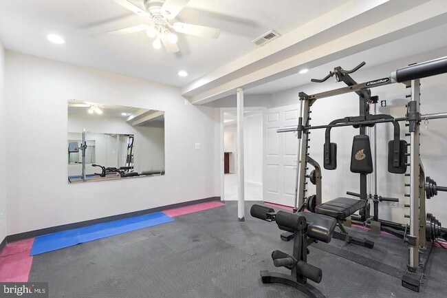 Building Photo - 19925 Interlachen Cir