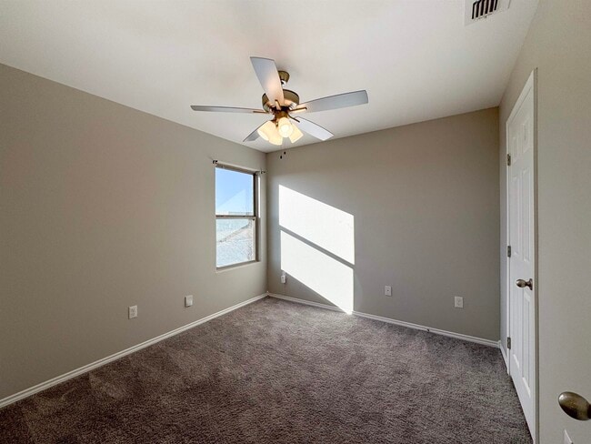 Building Photo - 5802 Moses Lp