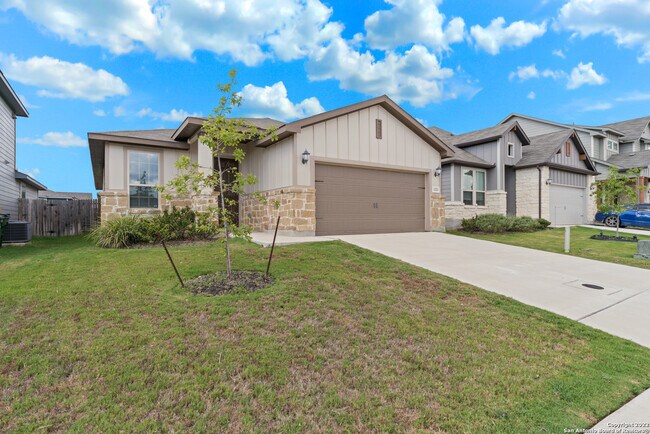 Building Photo - 13211 Antelope Run