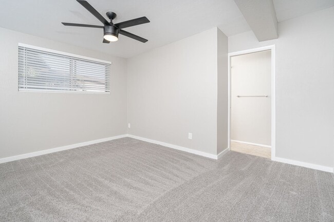 Building Photo - Stunning 3-Bedroom Home in Prime Glendale Location