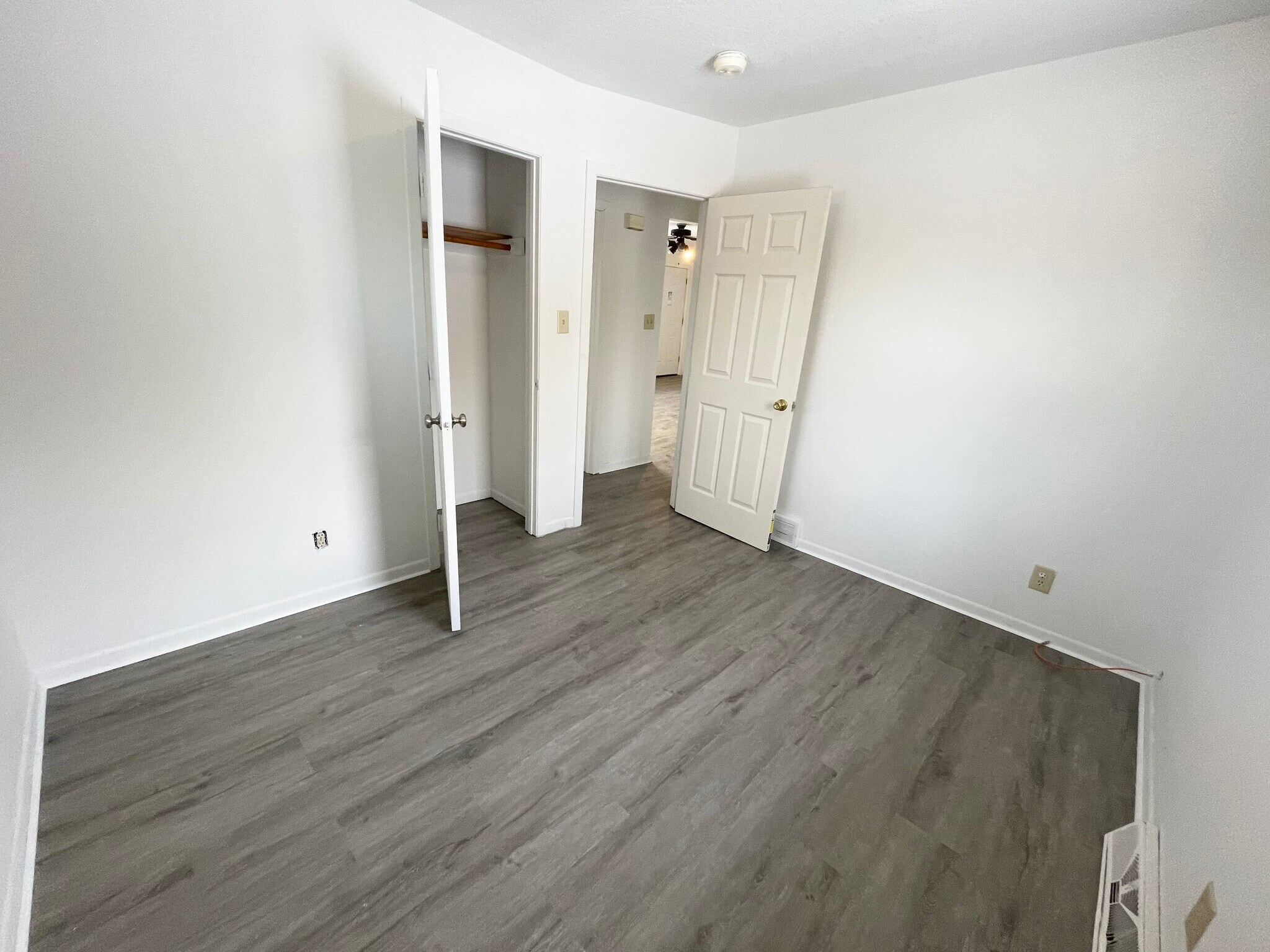 Building Photo - 2537 Lynner Dr