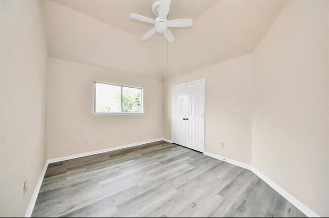 Building Photo - 6902 Sterling Meadow Dr