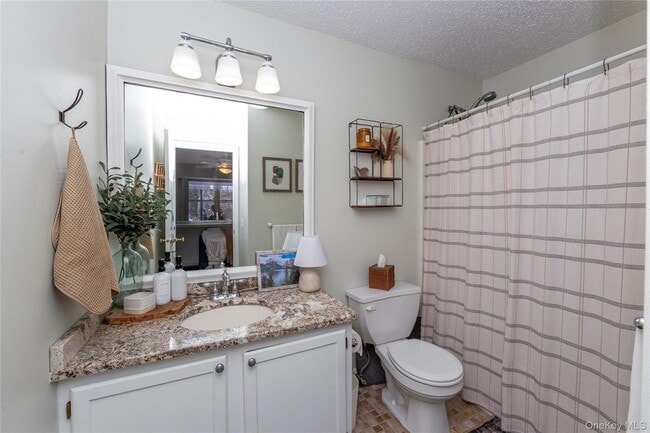 Building Photo - 3 Evergreen Way