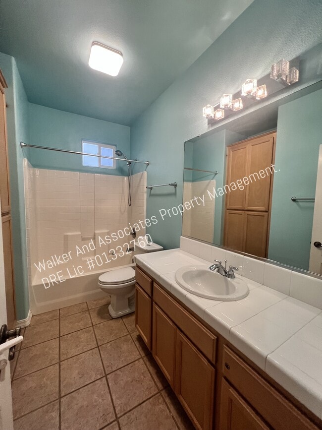 Building Photo - 2521 Del Sur