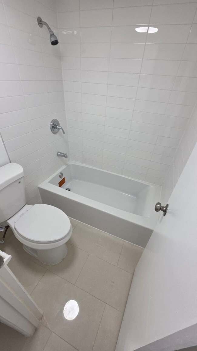 Building Photo - 4357 Aqua Vista Dr