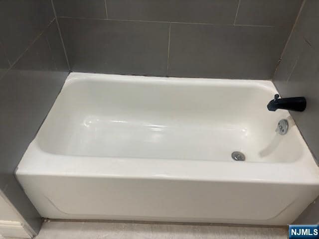 Building Photo - 20 Pine St