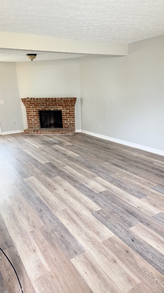 Building Photo - 7800 Heatherview St NW