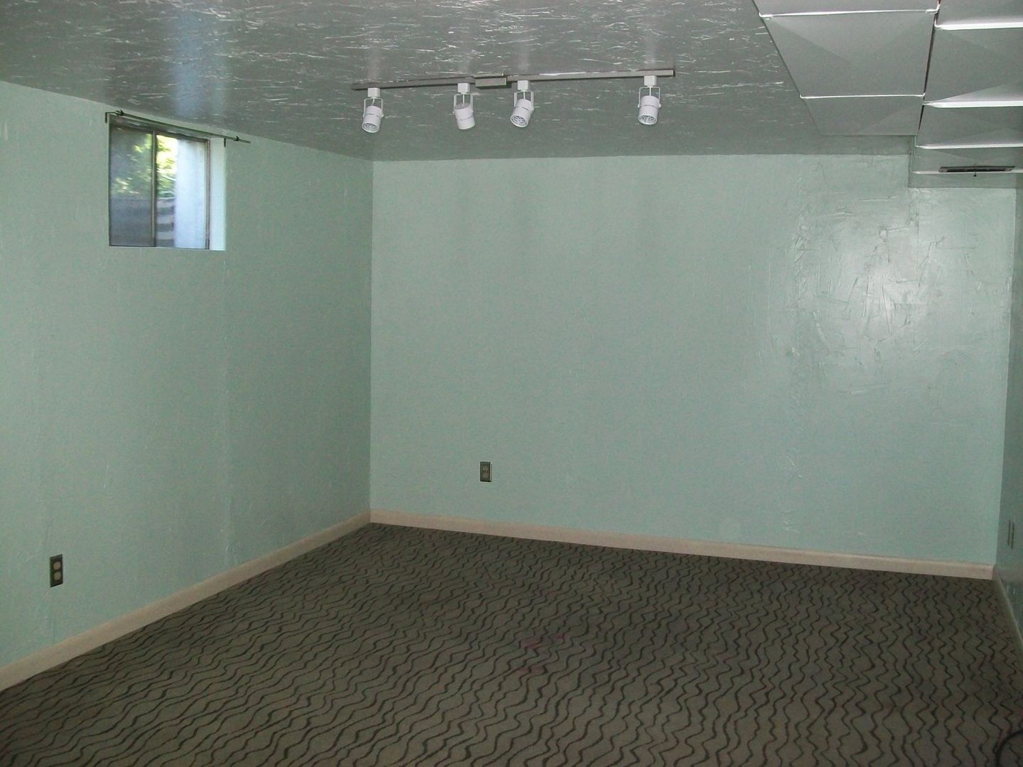 Building Photo - 2615 21st Ave