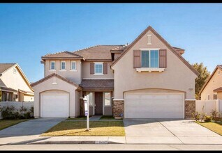 Building Photo - Spacious 5BR House in Palmdale