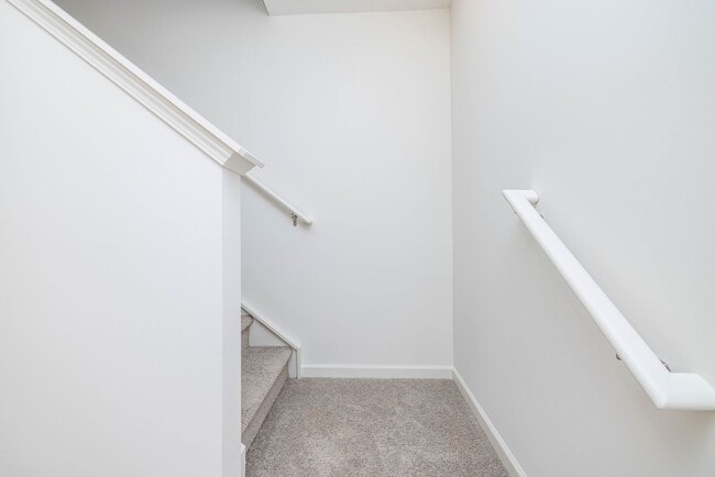 Building Photo - BEAUTIFUL 2 Bedroom Townhome in Mooresville AVAILABLE NOW