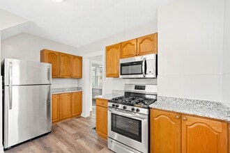 Building Photo - Stunning 3 bedroom home in Ambridge available August 1!