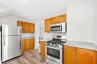 Building Photo - Stunning 3 bedroom home in Ambridge available August 1!