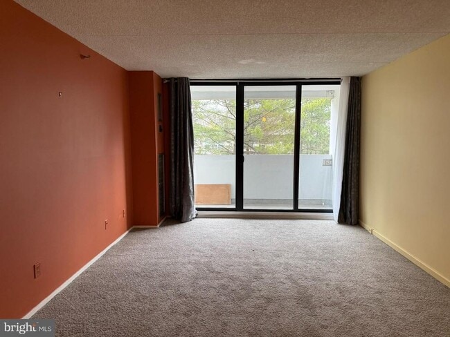 Building Photo - 5911 Edsall Rd