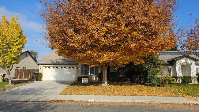 Building Photo - Great SW Location