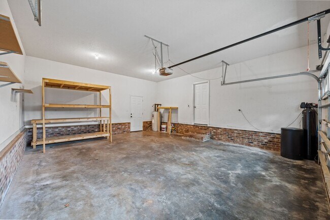 Building Photo - Welcome to Dartmoor Trail!