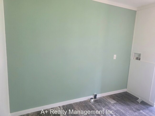 Building Photo - 18043 Ferry Ave