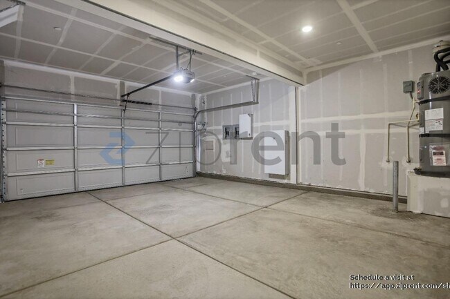 Building Photo - 4654 Sami Jo Dr