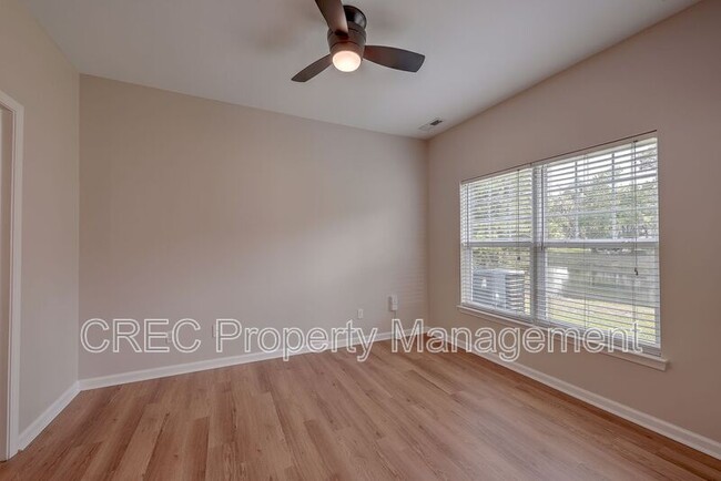 Building Photo - 184 Grand Oaks Dr