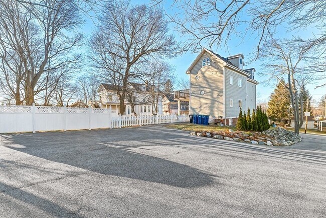 Building Photo - 11 Symonds St