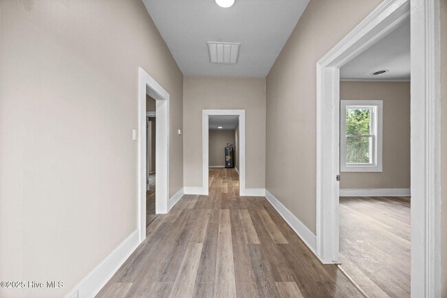 Building Photo - RENTAL HOME 2BD/1BTH