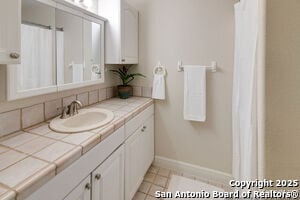 Building Photo - 445 Scenic Hills Dr