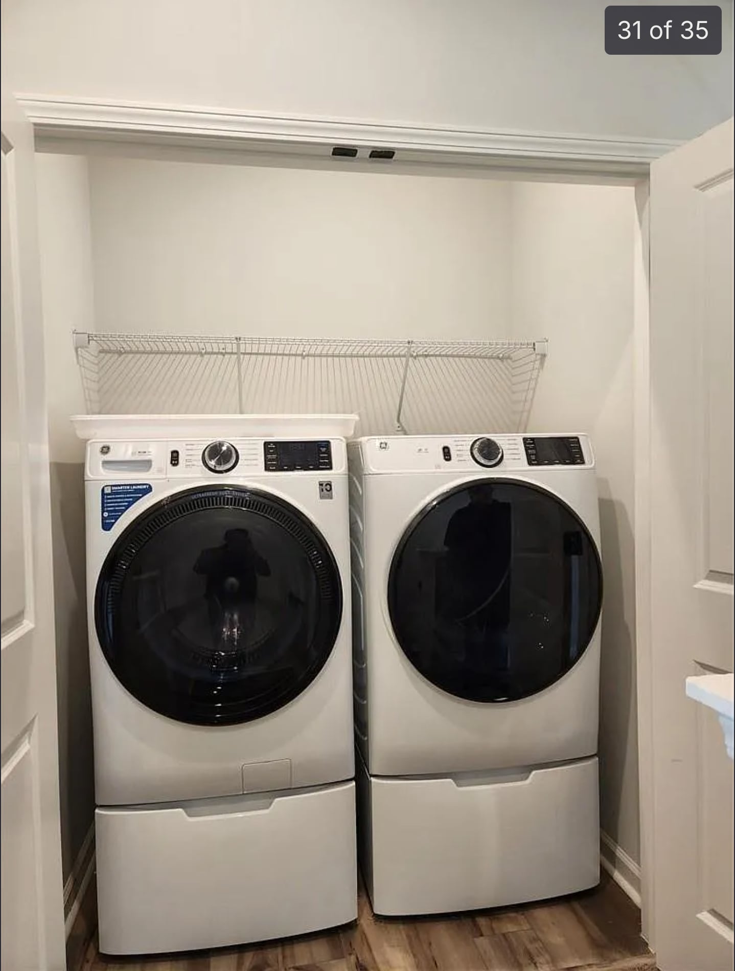 Building Photo - 813 Cameron Trl