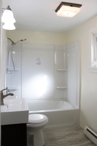 Recently-renovated bathroom - 34A Royal Ave