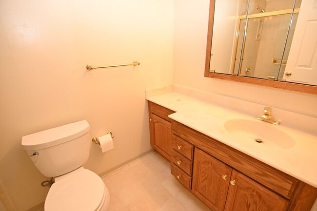 Building Photo - Charming 4-Bedroom 2 bath 2 car garage Home in desirable San Jose Neighborhood