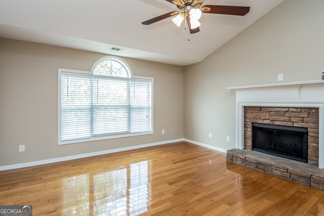 Building Photo - 3040 Reynolds Run