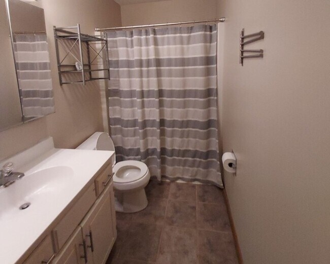 Building Photo - Charming 3-Bedroom Home Near Downtown Stillwater!