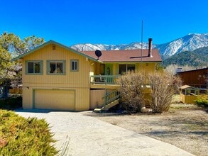 Building Photo - LARGE HOME WITH HUGE BONUS AREA