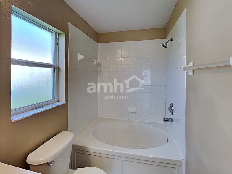 Building Photo - 7653 Merchantville Cir