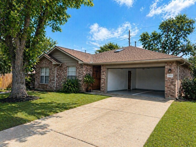 Building Photo - 20834 Beech Tree Dr