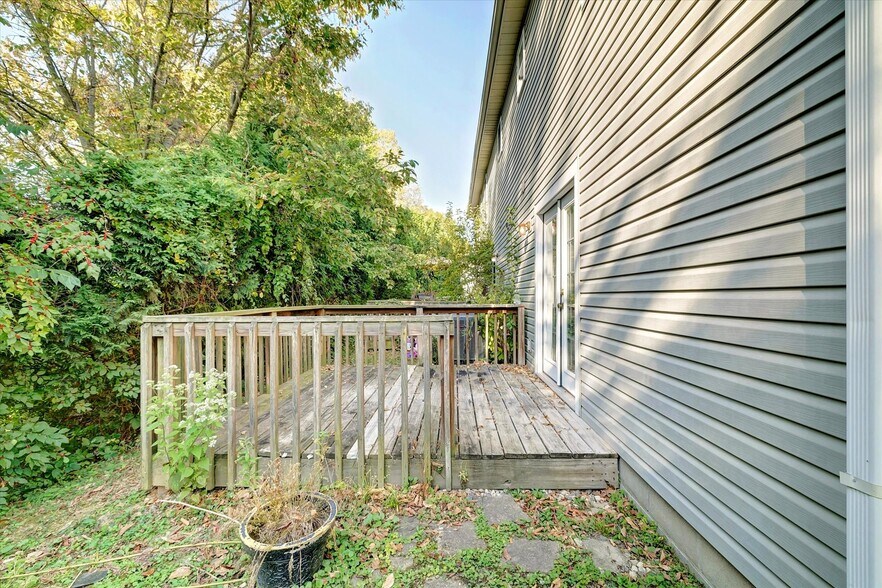 Building Photo - 3499 S Oaklawn Cir