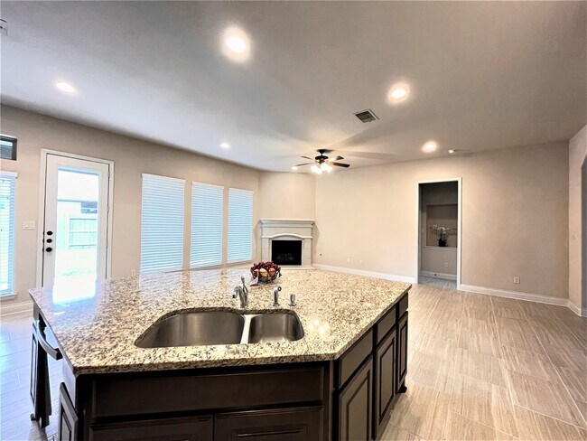 Building Photo - 10811 Croftmore Dr