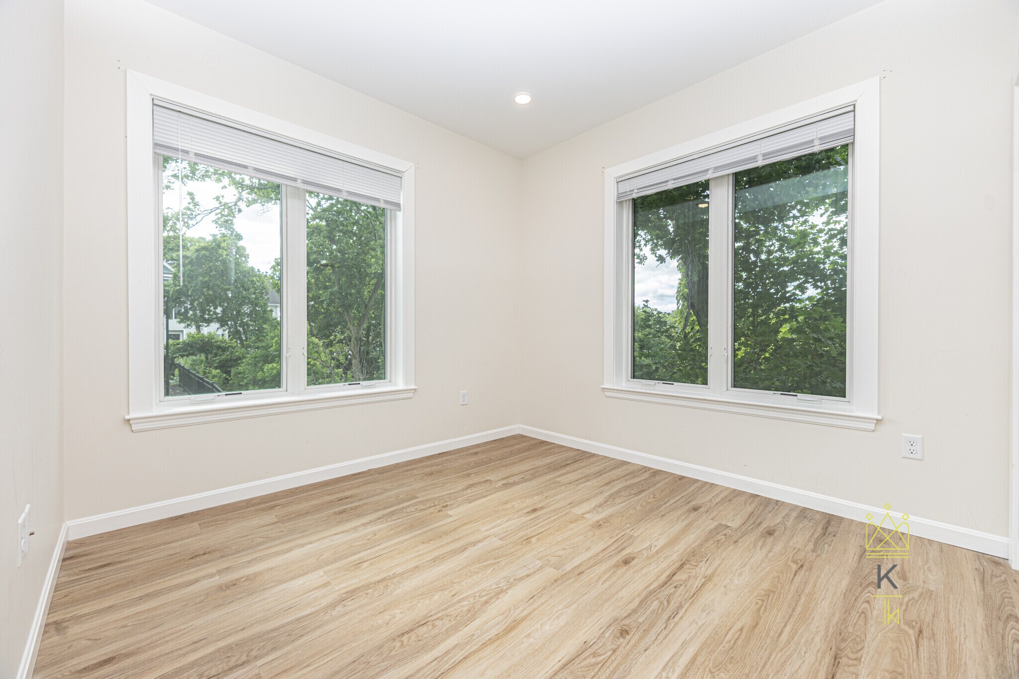 Building Photo - 458 Washington St