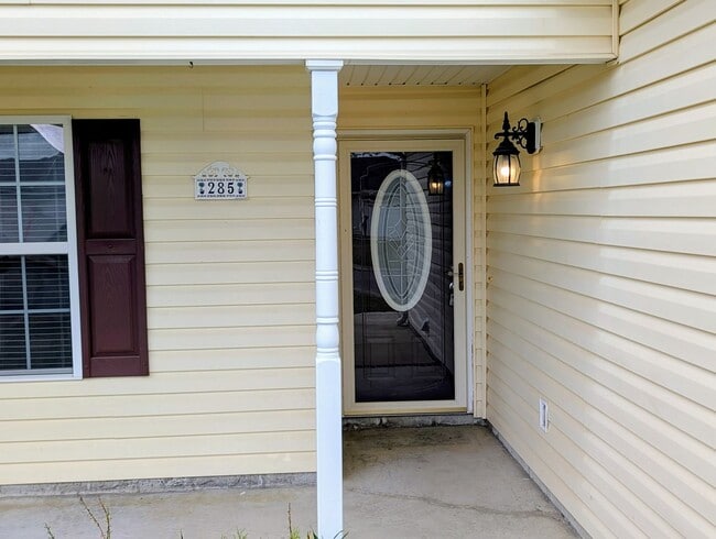 Building Photo - 3 BR 2 BA For Rent in Rossville