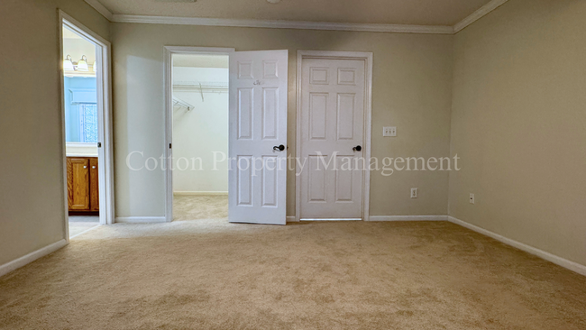 Building Photo - 3 BD/2 BA LUXURY GOLF COMMUNITY/$2,800 per...