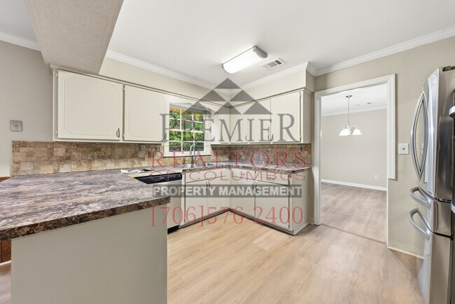 Building Photo - 5233 Verdun Dr