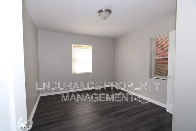 Building Photo - 3625 W Liberty St